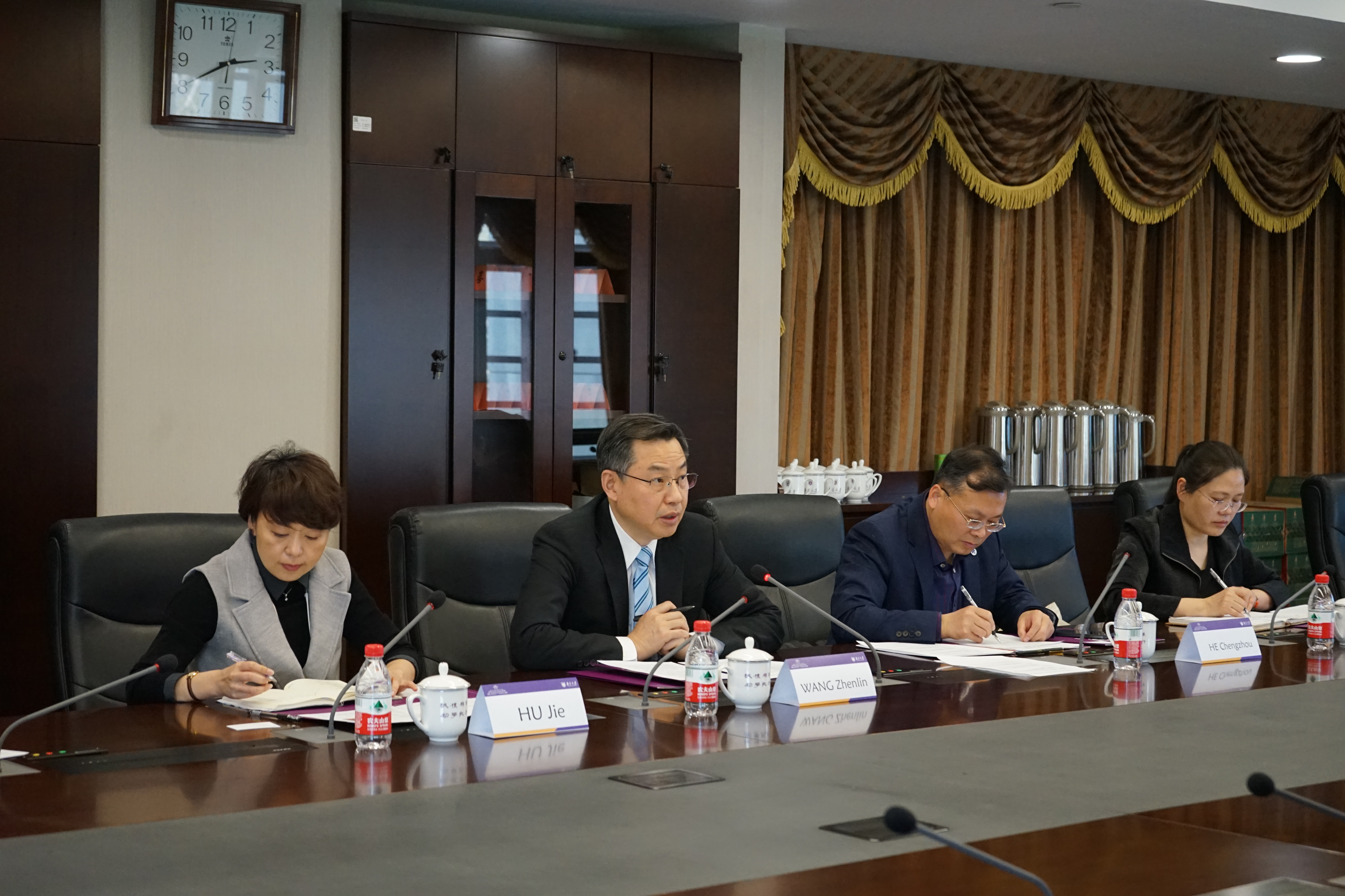 会见现场.JPG